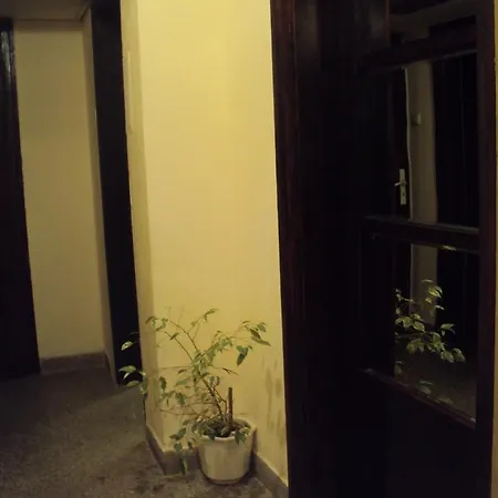 Place In Downtown Apartment *