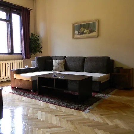 Apartment Place In Downtown